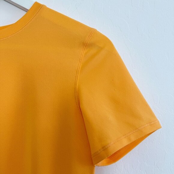 Lululemon High Neck Running and Training Athletic T-Shirt Workout Gym Shirt 2 - Picture 5 of 8